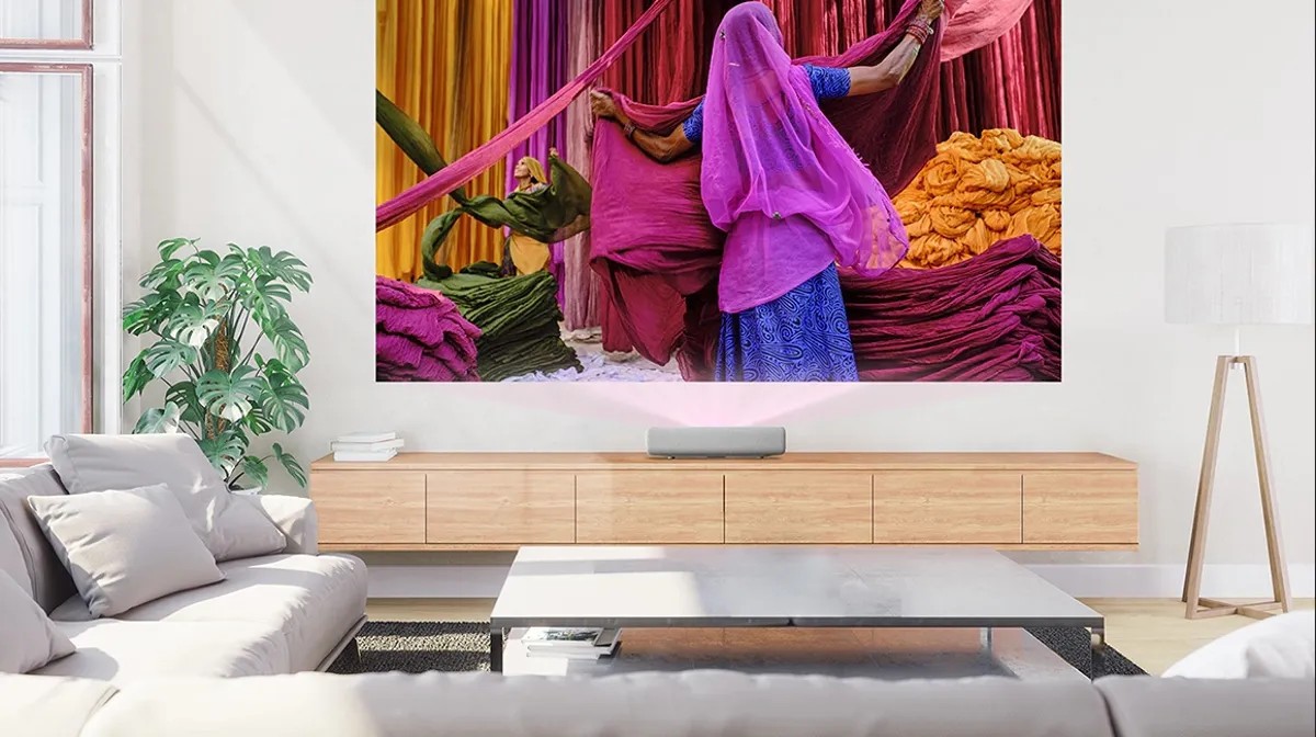 Samsung dévoile les nouveaux projecteurs Premiere 8K et Premiere 5 UST avec la technologie Lightwarp