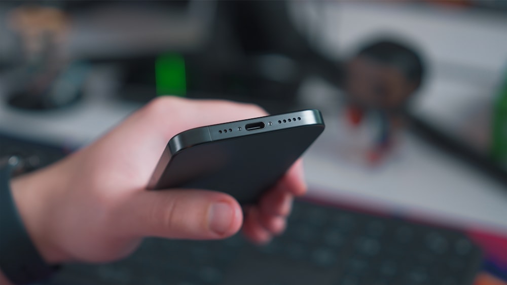 iPhone 15 Pro Max connectivité