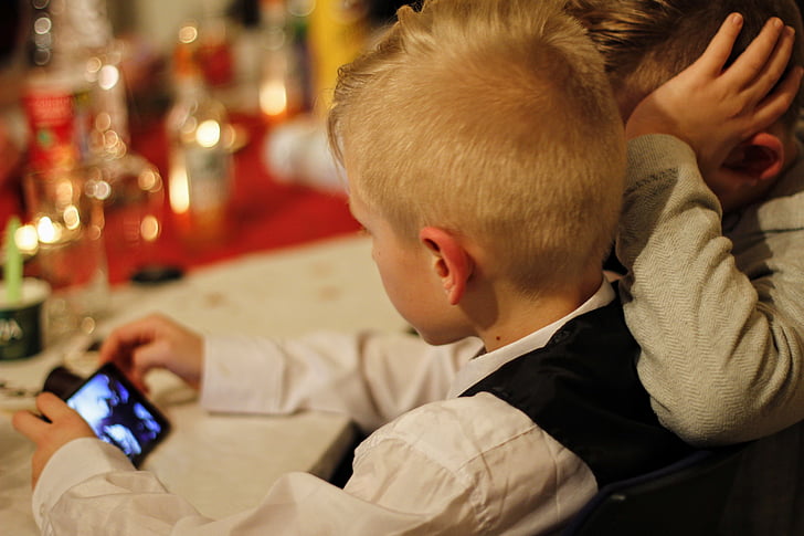 Comment améliorer la sécurité en ligne des enfants contre les menaces